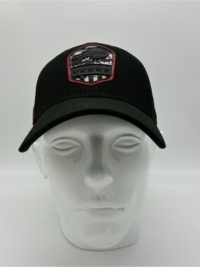 Buffalo Bills Black Baseball Cap with Shield Patch